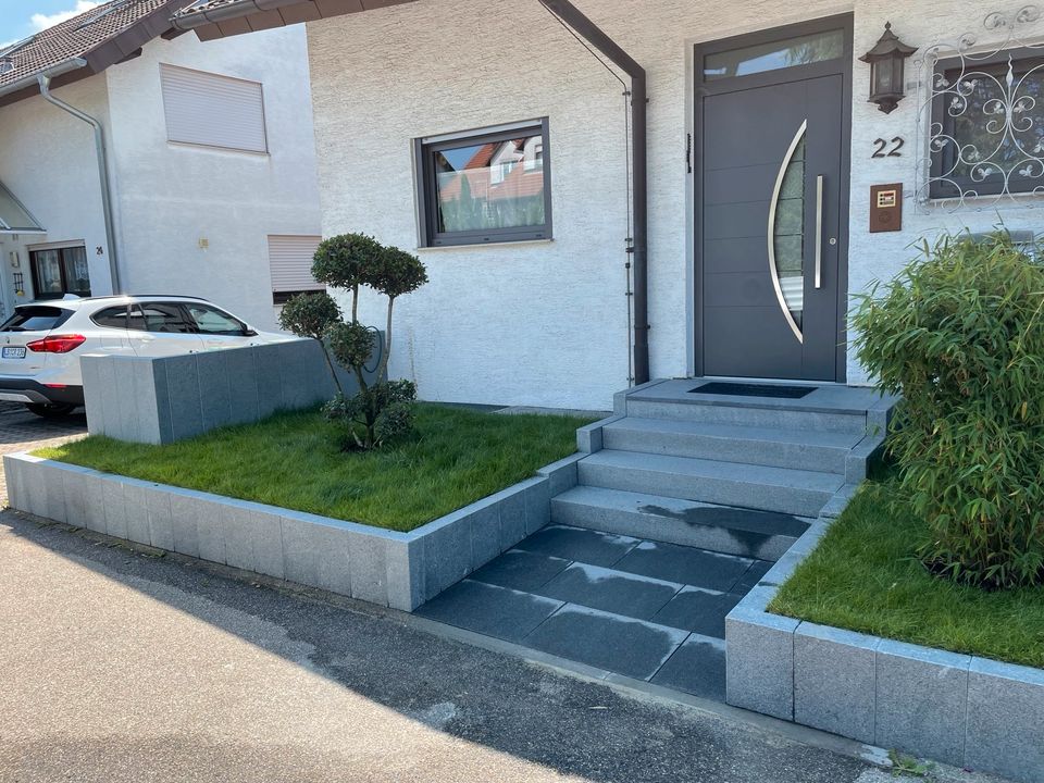 Rollrasen/Rollrasen verlegen/Gärtner/Gartenpflege/Gartenarbeit in Baden