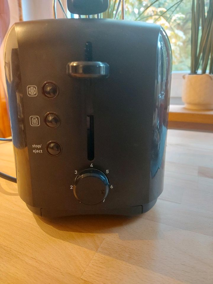 Toaster der Marke TEFAL in Herten