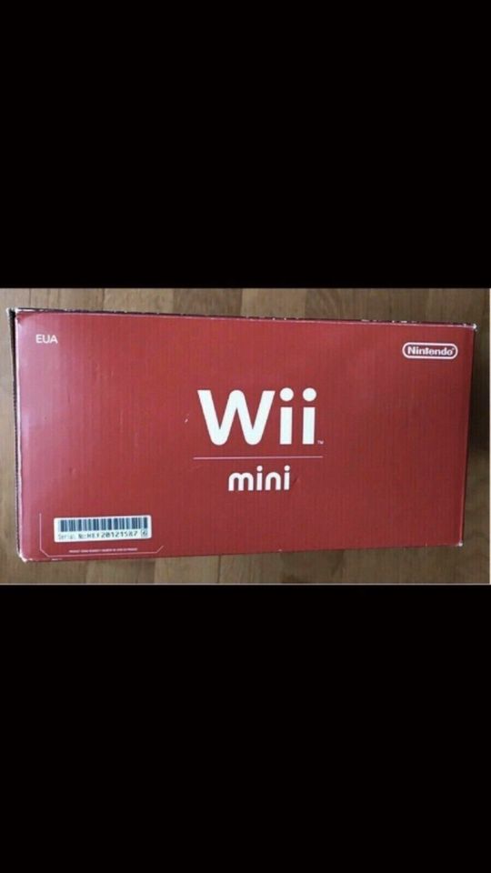 Nintendo Wii Mini Rot inklusive versichertem Versand in Nagold