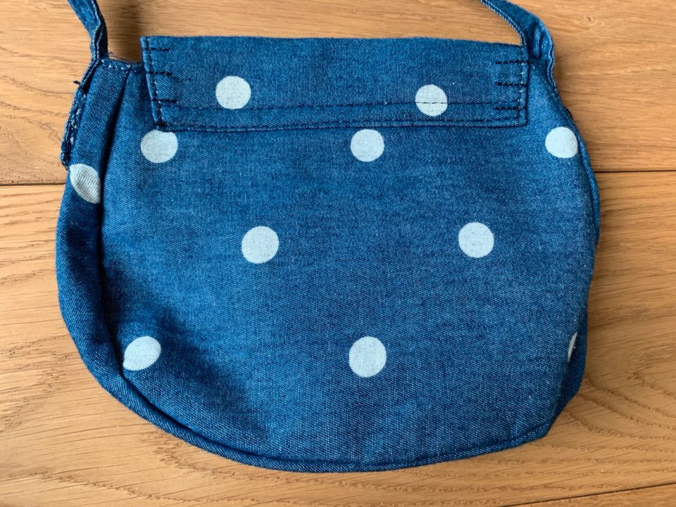 Tasche Umhängetasche Mädchen blau mit weißen Punkten in Hannover