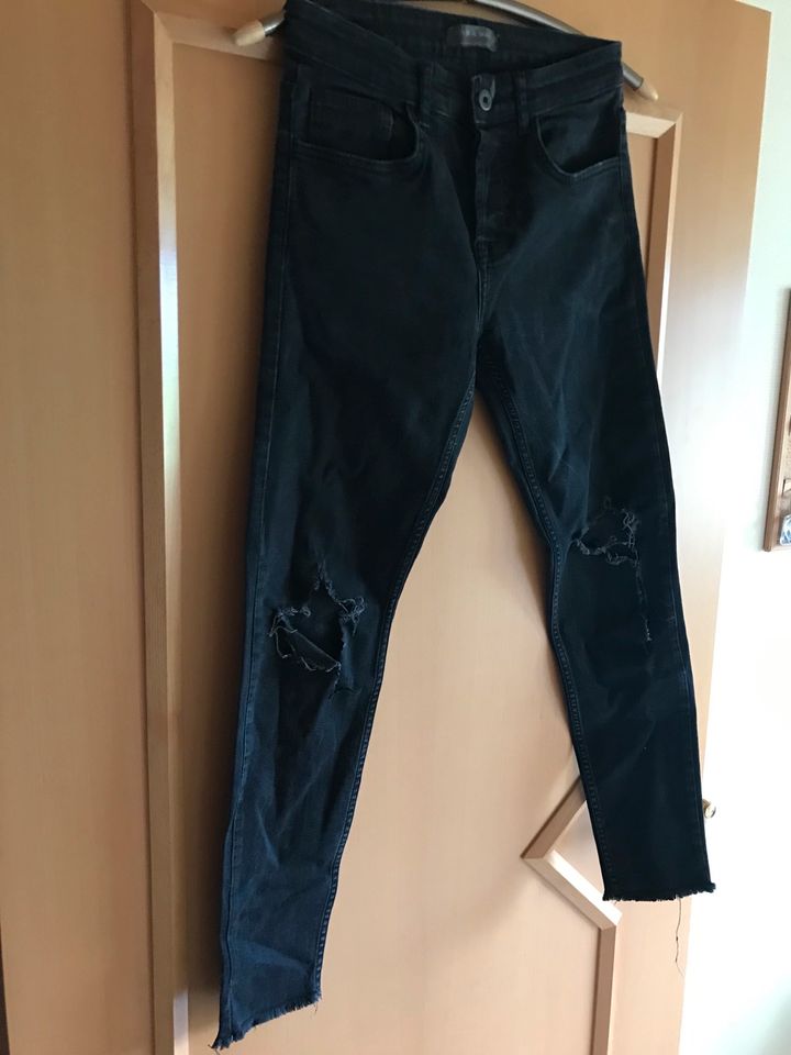 Jeans Zara und Cheap Monday, 3 Stück, Gr.S/M, schwarz in Becherbach