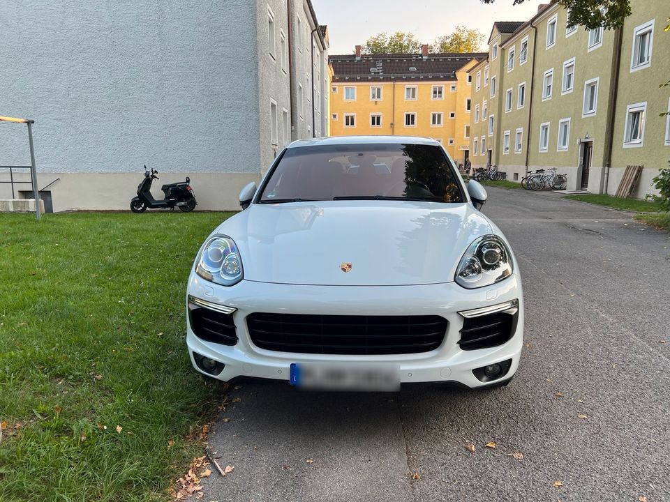 Porsche Cayenne 4.2 V8 Diesel in München