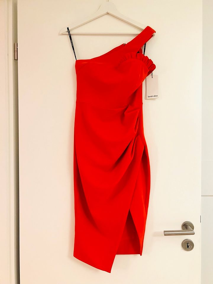 Abendkleid Rot von Lavish Alice 36 in Frankfurt am Main