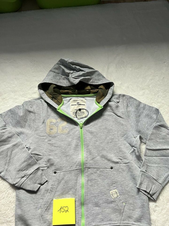 Pullover Sweatshirt Sweat Jacke für Jungs Größe 146 152 H&M in Holzminden