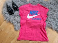 Nike ❤️ Tshirt pink 140 146 152 Nordrhein-Westfalen - Schwelm Vorschau