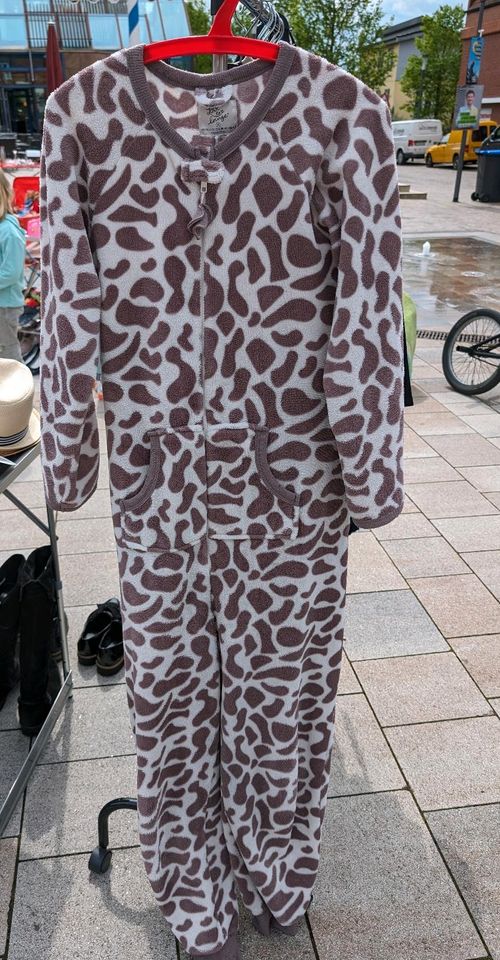 Onesi- Hausanzug-Jumpsuit-Giraffe-Gr.M-Taschen-Kostüm in Steinfurt