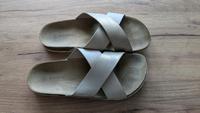 Pantoletten beige/gold Größe 40 Bayern - Freising Vorschau