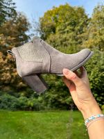 UGG Stiefeletten grau gefüttert Absatz 38 Hessen - Hadamar Vorschau