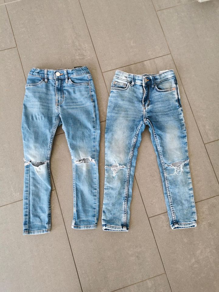 2 Jeans von H&M, Größe 110 in Mühlhausen-Ehingen
