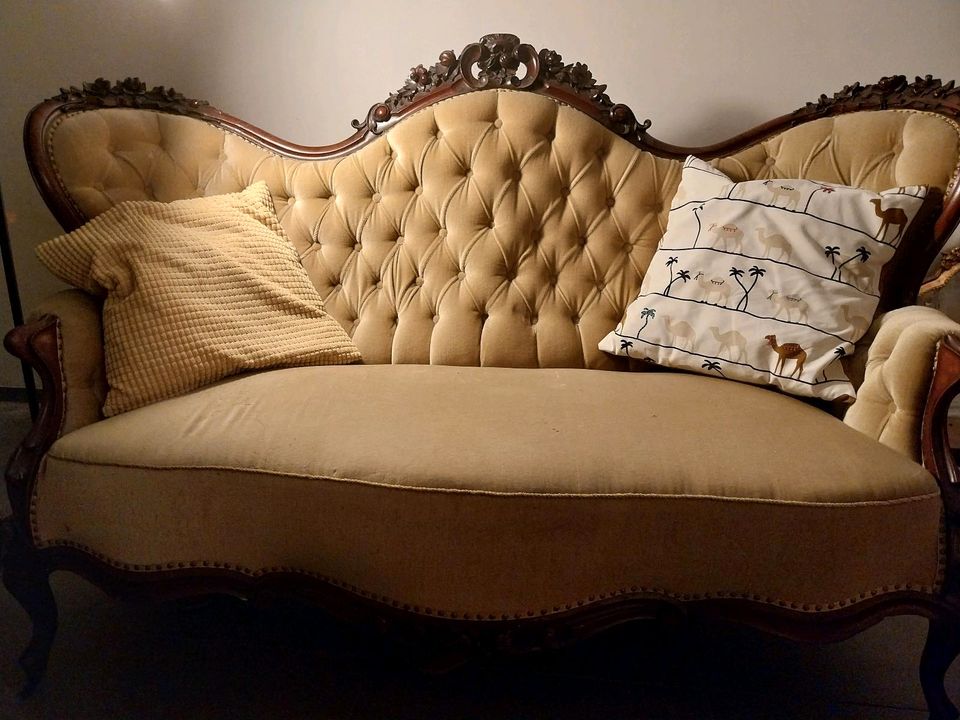 Biedermeier Sofa in Geist