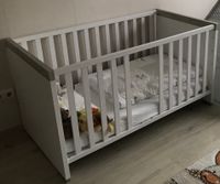 Paidi Kinderbett Kira+Umbauseiten+Sicherheitsset+Matratze+Auflage Nordrhein-Westfalen - Leverkusen Vorschau