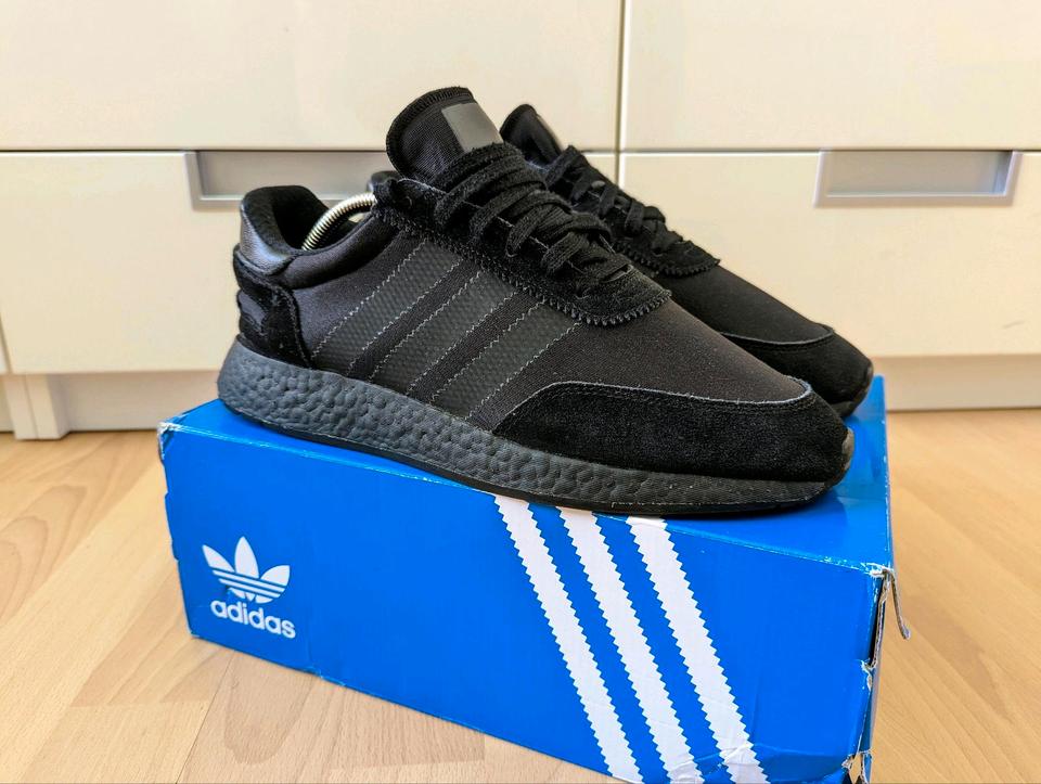 Adidas I 5923 Triple Black BD7525 44 US 10.5 TOP Zustand in Baden Wurttemberg Ulm kleinanzeigen