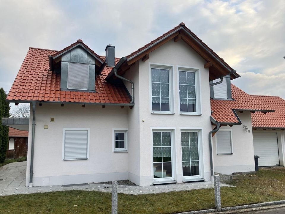 Mehrfamilienhaus in ruhiger Lage in Schwandorf