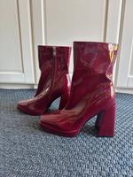 Rote Stiefel mit Absatz Bayern - Werneck Vorschau