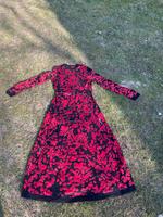 Hugo Boss Strickkleid neu rot schwarz Niedersachsen - Adendorf Vorschau