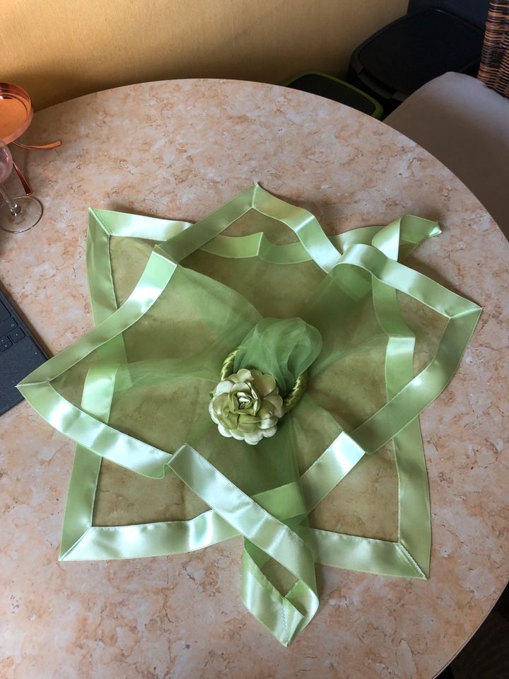 2 Organza Deckchen 49 x 49 cm mit Dekoring grün in Nörten-Hardenberg