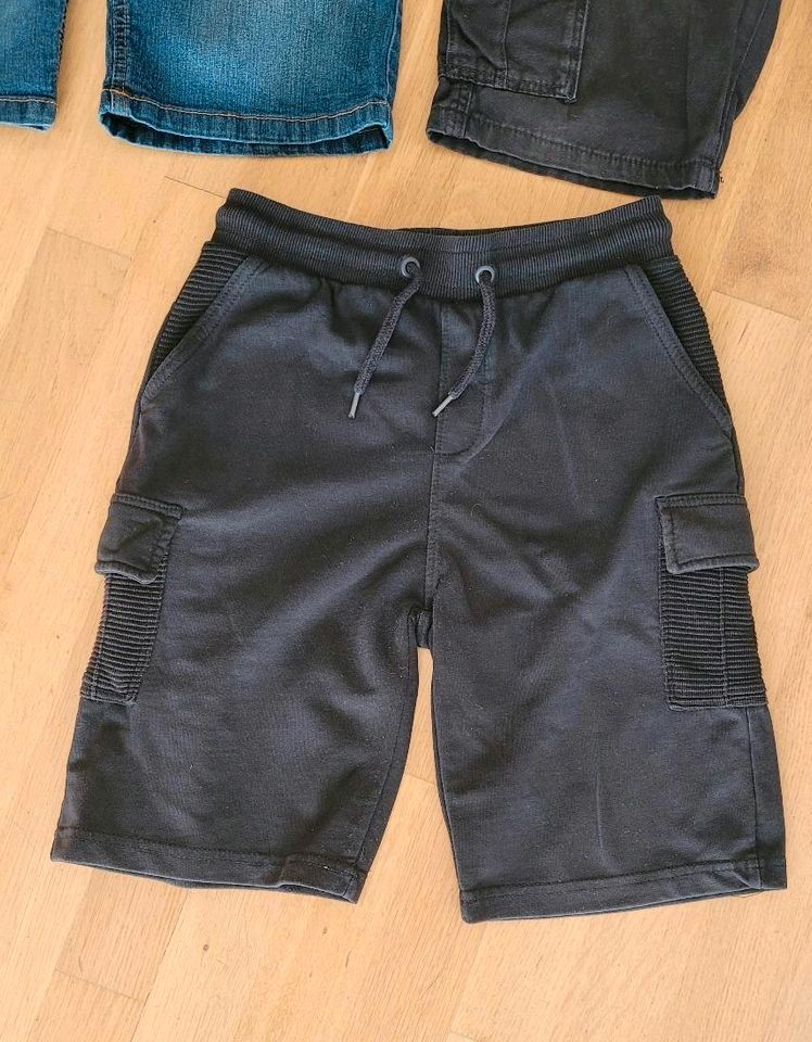 H&M 1. Hand Yigga Ernstings Shorts Hose Jeans Cargoshorts 140 in Reutlingen