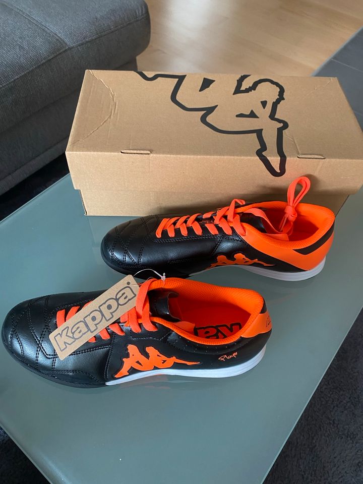 Kappa Turnlschuhe Hallenschuhe black orange Größe 42 Neu OVP in Bad Münder am Deister