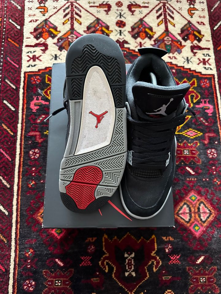 Air Jordan 4 Black Canvas in Siegen