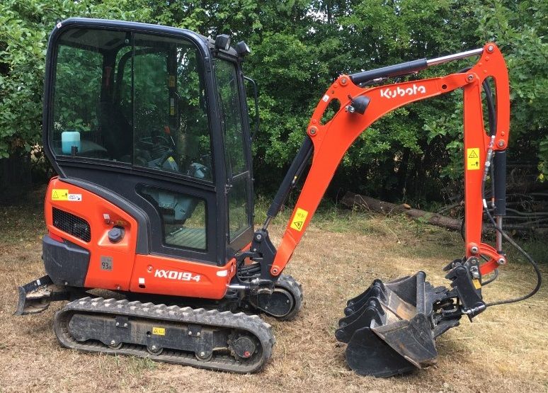 Minibagger 1,9t vermieten Verleih Kubota KX019-4 Bagger in Schneckenlohe