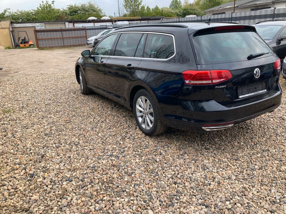 Passat Kombi 2.0 TDI Comfortline/Led/Automatik/Mit Tüv Neu in Braunschweig