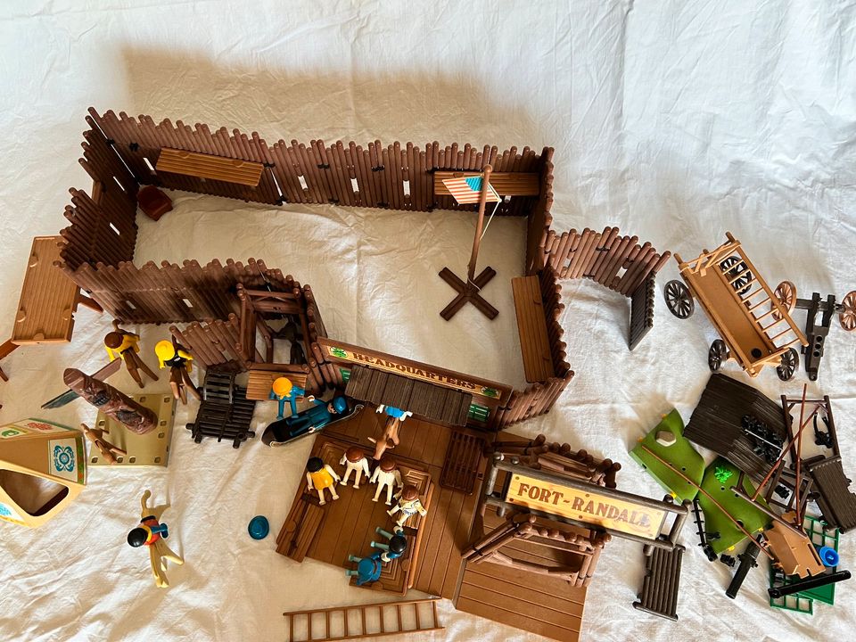 Playmobil Cowboys Indianer Western Fort in Niedersachsen - Langenhagen |  Playmobil günstig kaufen, gebraucht oder neu | eBay Kleinanzeigen ist jetzt  Kleinanzeigen