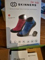 Skinners Socken Schuhe Barfuß Gr. 33-35 Nordrhein-Westfalen - Velbert Vorschau