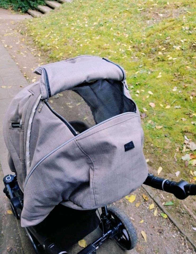 Kinderwagen und Buggy mit Zubehör in Dresden