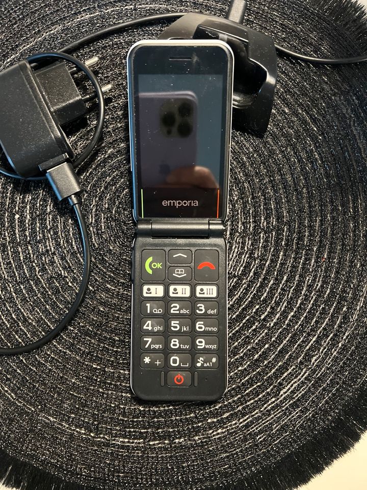 Mobiltelefon  mit normal Versand in Leverkusen