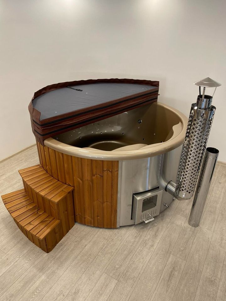 Hot Tub Acryl sofort verfügbar 2023 in Wandlitz