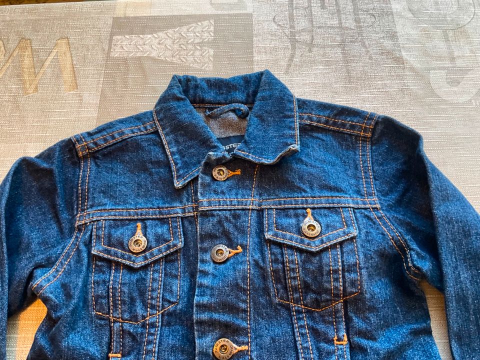 Jeansjacke Blau dunkle Waschung Dubster H&M Gr. 92 in Bernsbach 