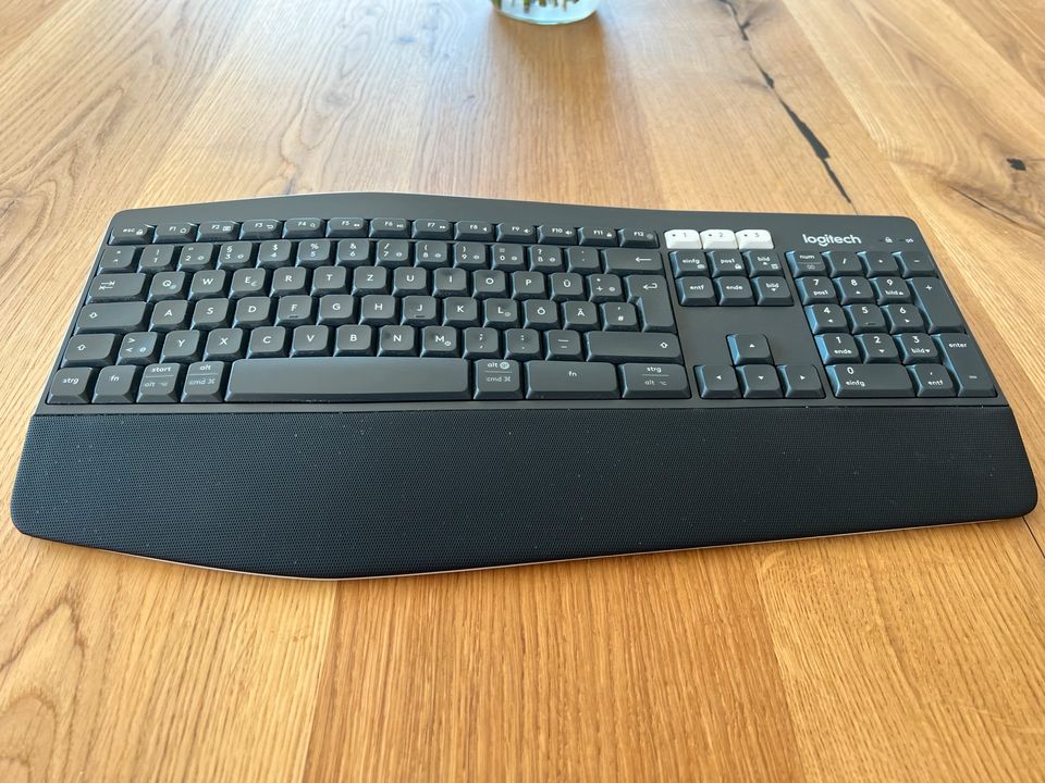 Logitech MK850 Performance deutsch kabelloses Tastatur-Maus-Set in Burgoberbach