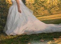Prinzessinen Hochzeitskleid mit Schleppe Brautkleid Größe 38 / 40 Nordrhein-Westfalen - Greven Vorschau