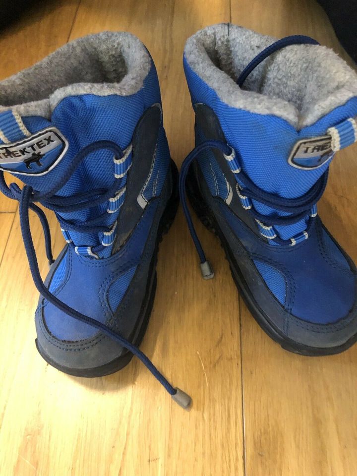 Winterschuhe gefüttert Gr. 25 in Köln