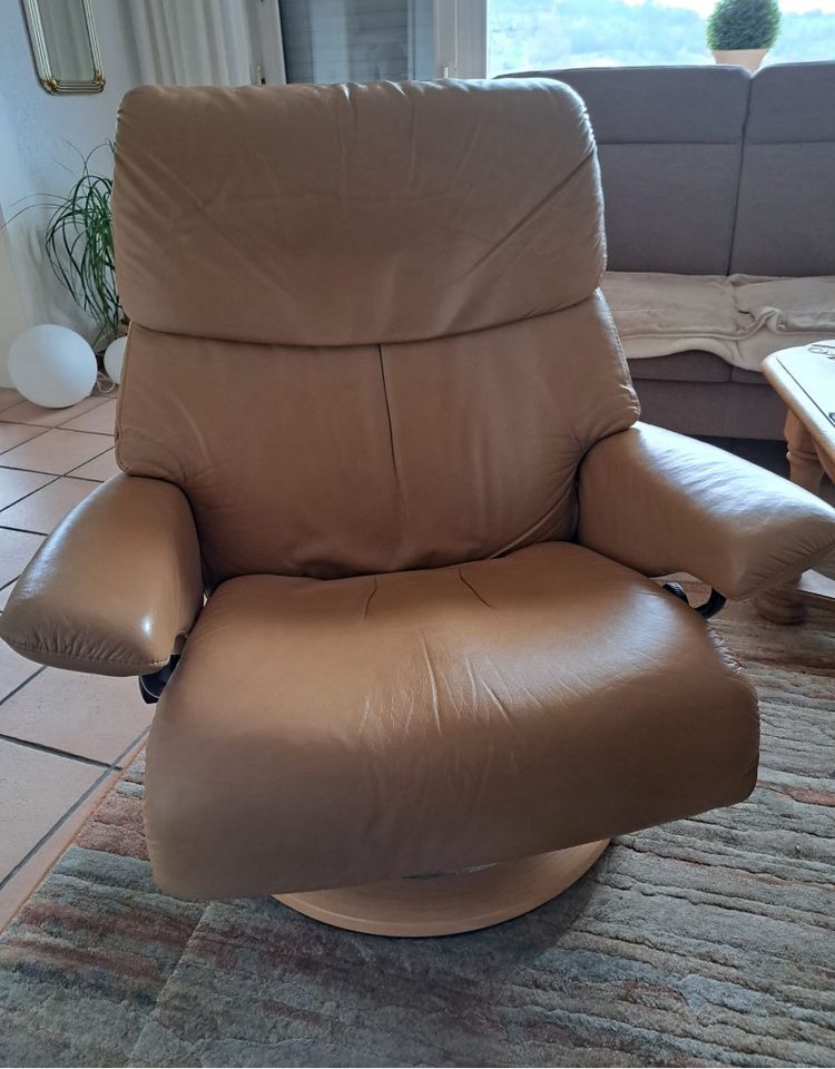 Stressless Sessel XXL mit Hocker in Kreuzau