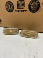 VW Golf 3 / 4 ZKW Blinker weiß Kotflügel oval links und rechts Nordrhein-Westfalen - Schalksmühle Vorschau