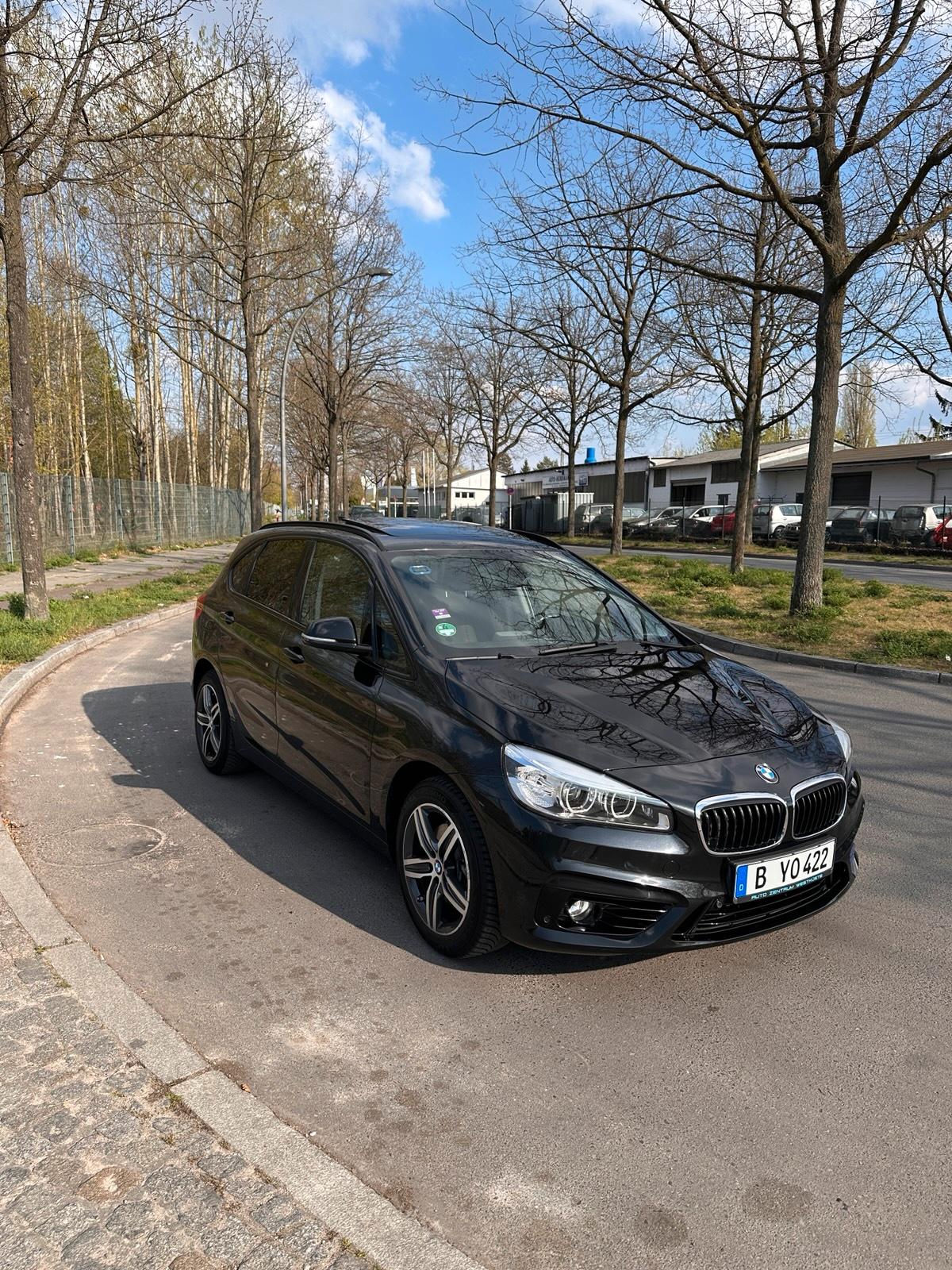 Abbildung des Autos BMW 220D Sport Paket