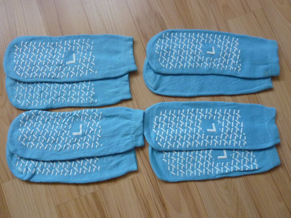 Socken - Rutschfeste Socken für Krankenhaus 4 Paar in Hettstedt