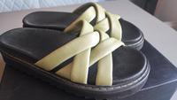 Schöne Damenschuhe Pantoletten Größe 41 tolles grün stabil TOP! Saarland - Wadgassen Vorschau