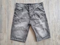 Bershka Shorts Jeans grau Denim Destroyed Größe/Weite 42 Hessen - Fulda Vorschau