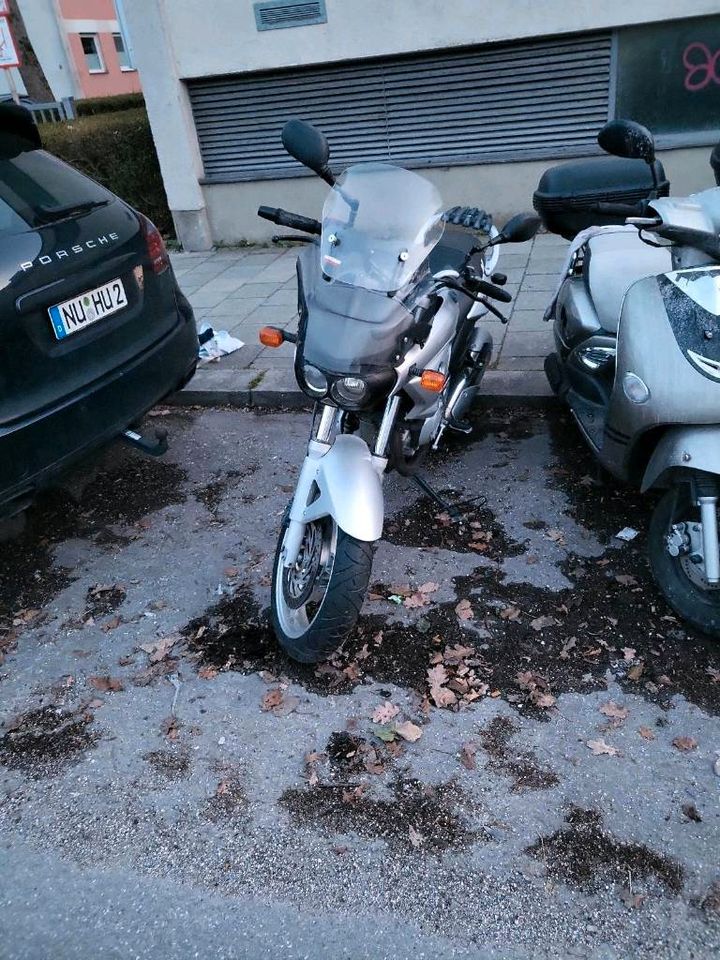 BMW F 650 CS Scarver - 50 Ps aber drosselbar auf 48 -. in München