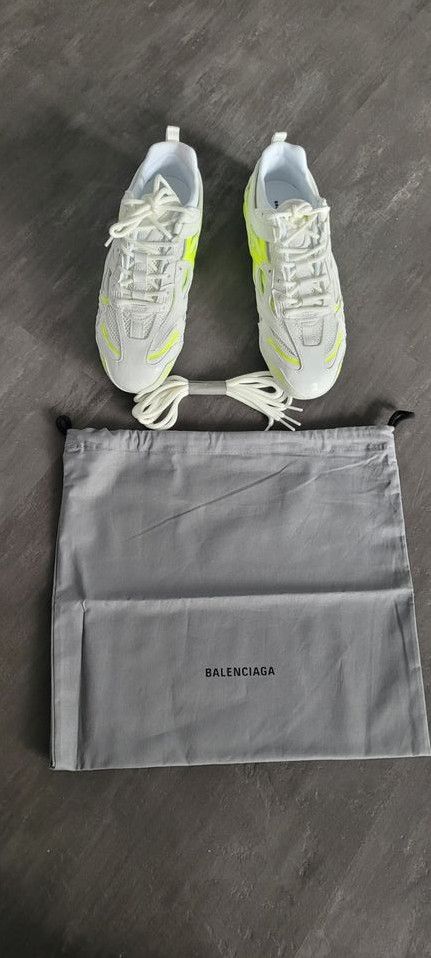 Damen Sneaker closed v. Balenciaga Gr. 39 neu in Seligenstadt