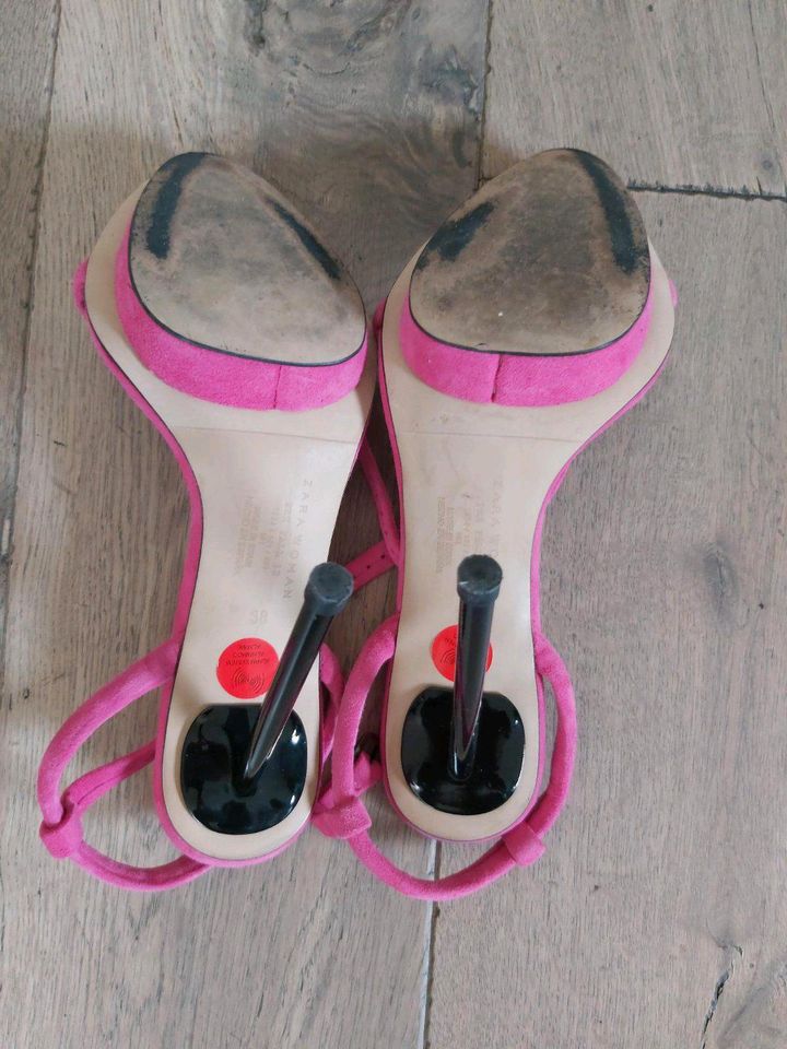 Italienische High Heel Stiletto Leder Pumps Sommer Sandalen in Bad Driburg
