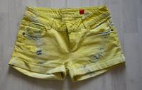 Damen Shorts gelb, sehr kurz, 3x getragen. Wie neu Berlin - Treptow Vorschau