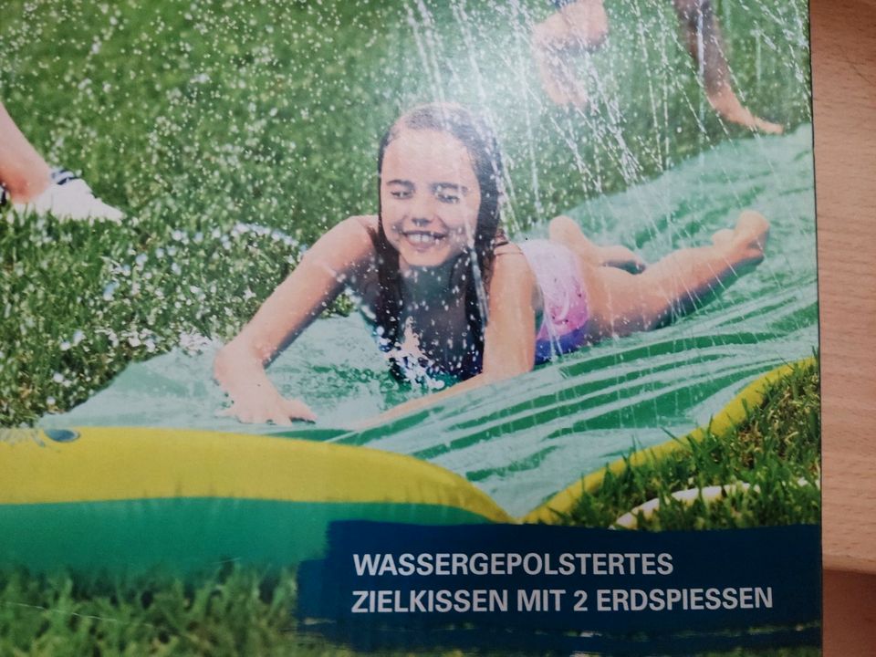 Kinder Wasserrutsche neu in Homburg