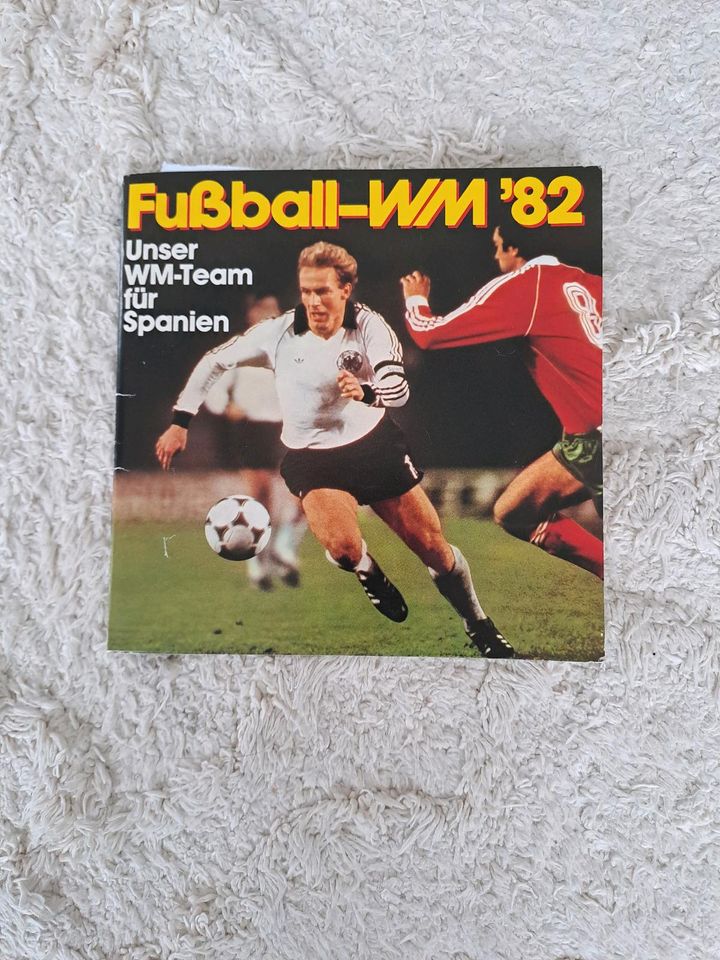 Fußball WM 1982 Sammelalbum Duplo und Hanuta in Gießen