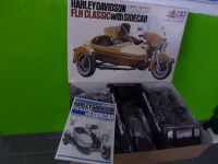 TAMIYA Harley-Davidson FLHC mit Seitenwagen, Maßstab 1:6 Nordrhein-Westfalen - Oberhausen Vorschau