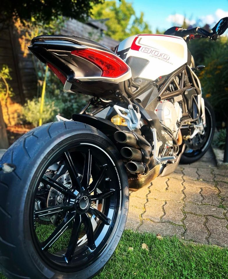 MV Agusta BRUTALE 800 DRAGSTER TÜV Neu in Mestlin