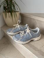 ASICS Sportschuhe GEL-1130 blau 39,5 Niedersachsen - Göttingen Vorschau