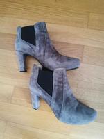 Unisa Pumps velours Stiefeletten Plateau 39 München - Bogenhausen Vorschau
